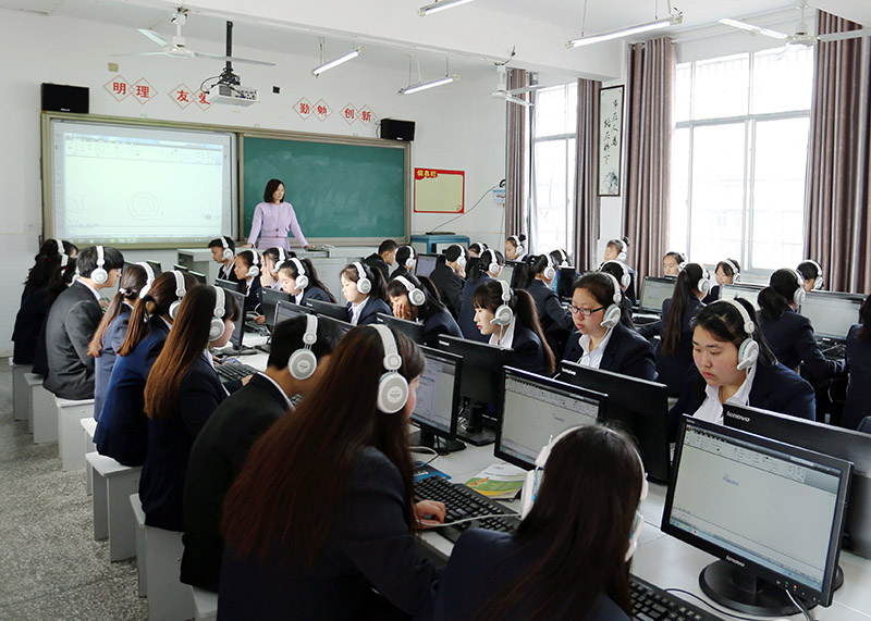 張家界協力技工學校官網