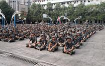 
株洲市交通技工學校2019級新生軍訓——消防知識講座