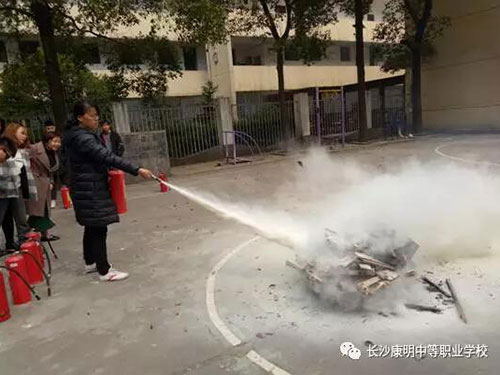  師生有情火無情，校園防火鐘長鳴 