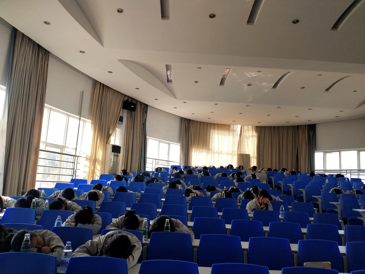  醴陵市陶瓷煙花職業技術學校 