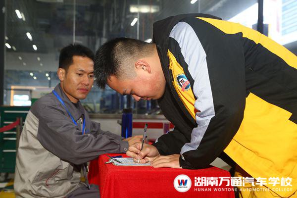  汽車智能網聯專業都學些什么？就業前景如何？ 