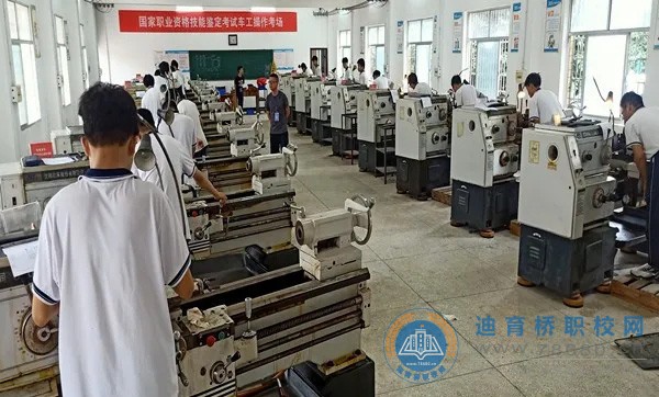 臨澧縣職業中專學校舉行國家職業技能鑒定考試